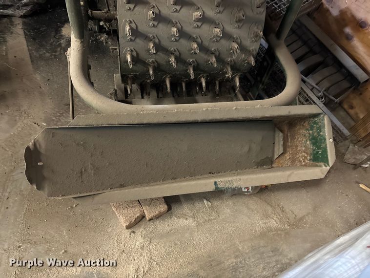 image for item EV2014 OMC Lincoln aerator