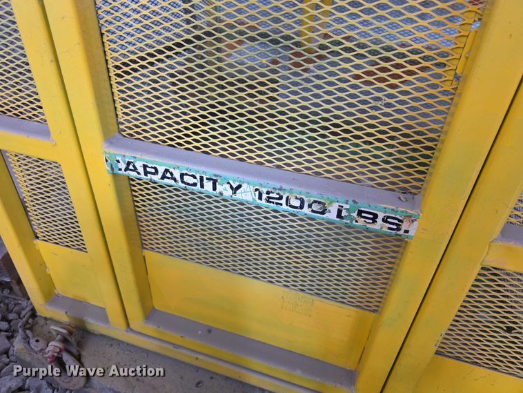 image for item EV2018 1999 Chicago Crane 48X48X1200 man basket