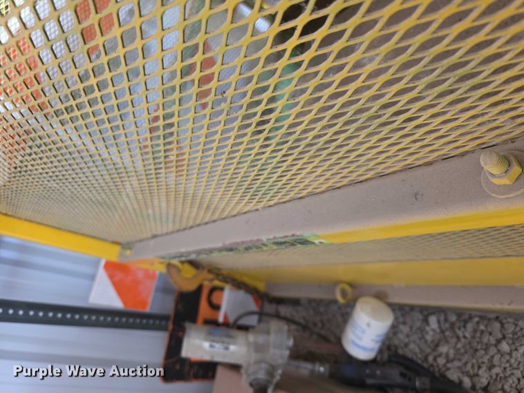 image for item EV2018 1999 Chicago Crane 48X48X1200 man basket