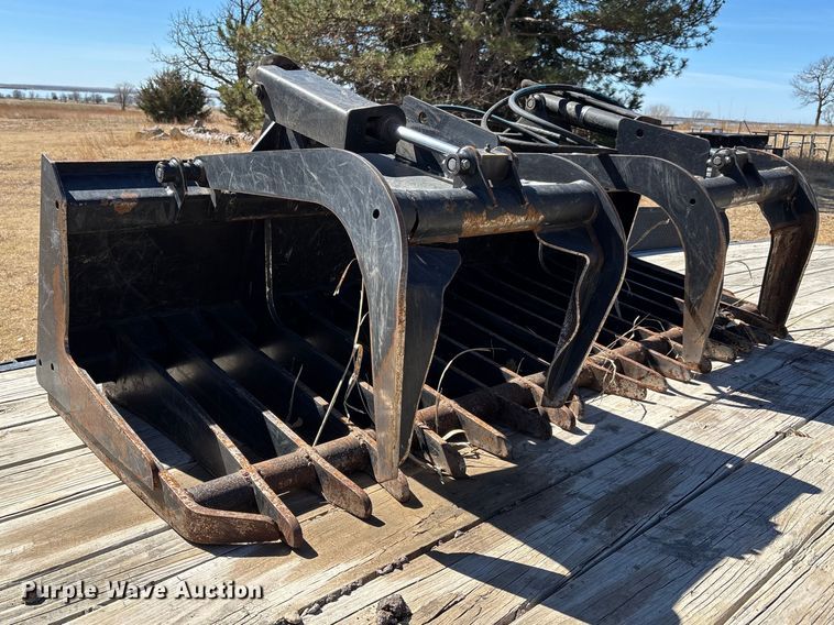 image for item EV2024 John Deere GT80 skid steer grapple bucket