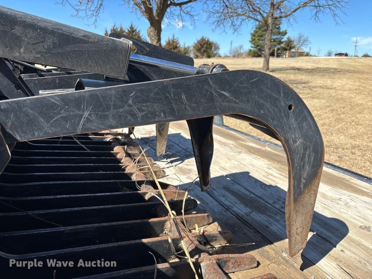 image for item EV2024 John Deere GT80 skid steer grapple bucket