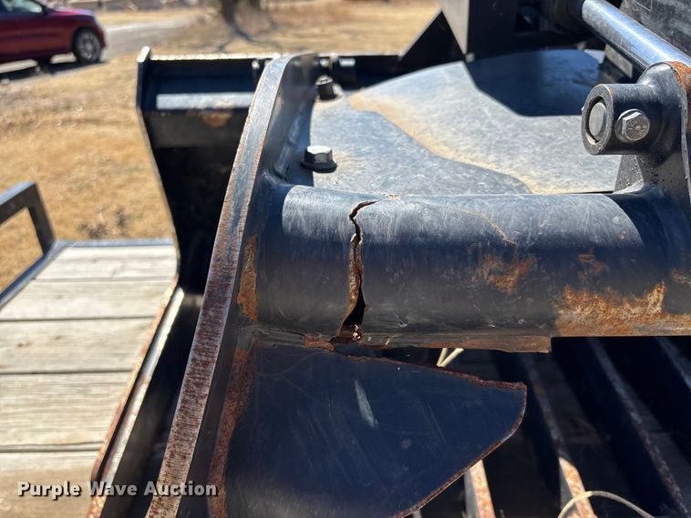 image for item EV2024 John Deere GT80 skid steer grapple bucket