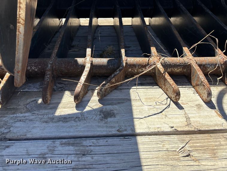 image for item EV2024 John Deere GT80 skid steer grapple bucket