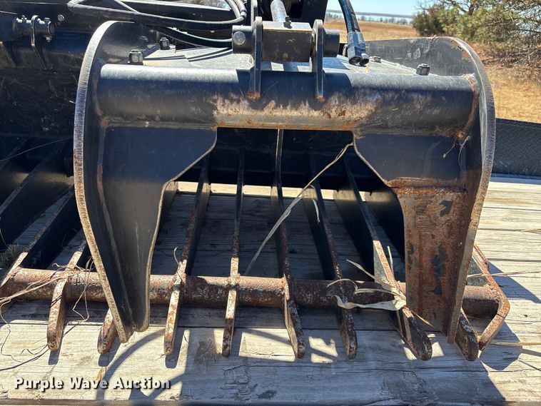 image for item EV2024 John Deere GT80 skid steer grapple bucket