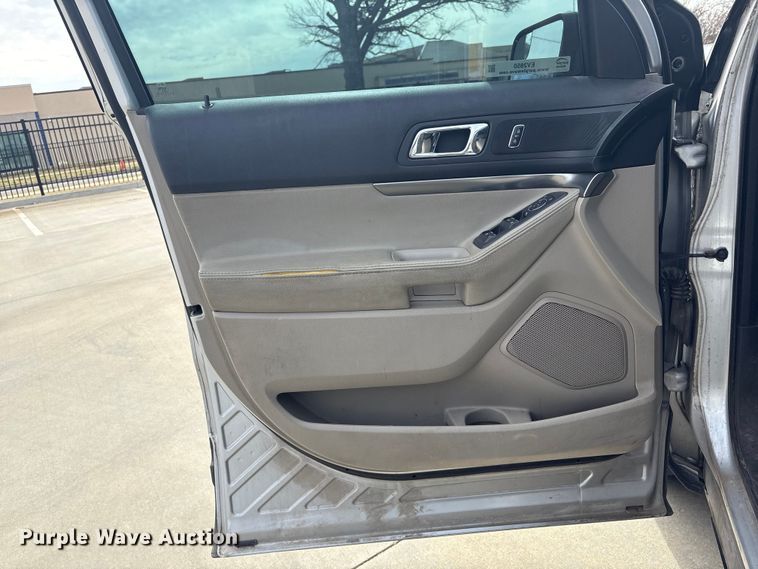 image for item EV2850 2015 Ford Explorer SUV