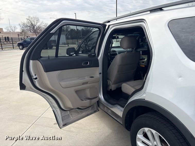 image for item EV2850 2015 Ford Explorer SUV