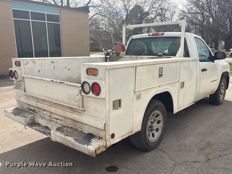 image for item EV2853 2008 Chevrolet Silverado 1500 utility bed pickup truck