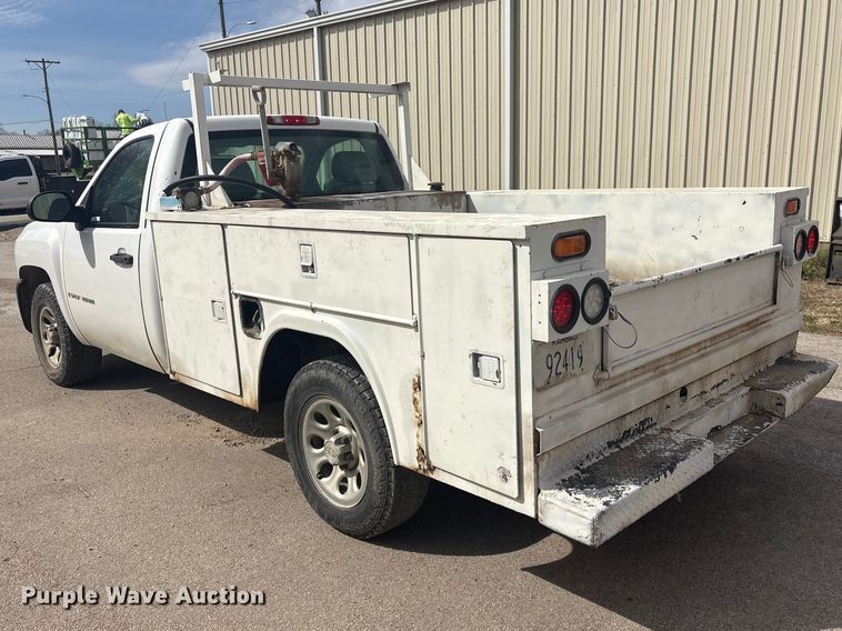 image for item EV2853 2008 Chevrolet Silverado 1500 utility bed pickup truck