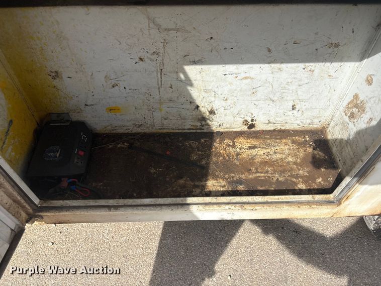 image for item EV2853 2008 Chevrolet Silverado 1500 utility bed pickup truck