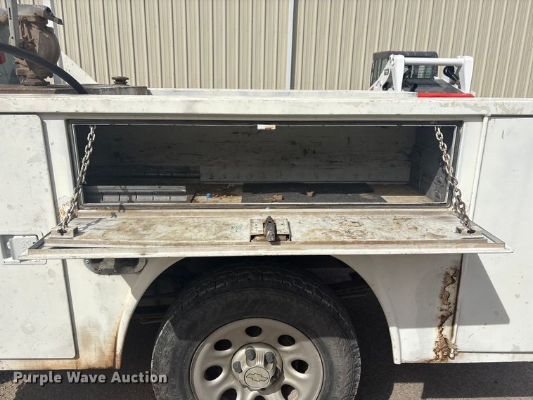 image for item EV2853 2008 Chevrolet Silverado 1500 utility bed pickup truck