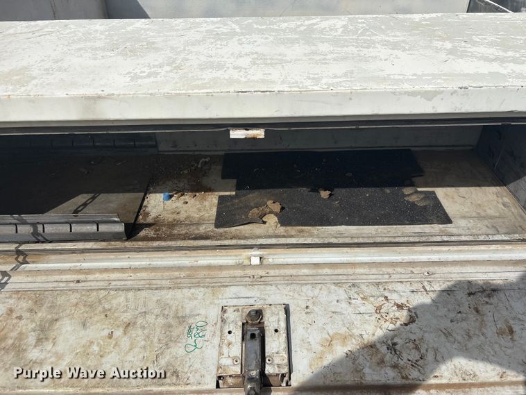 image for item EV2853 2008 Chevrolet Silverado 1500 utility bed pickup truck