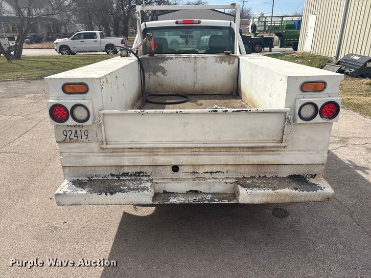 image for item EV2853 2008 Chevrolet Silverado 1500 utility bed pickup truck