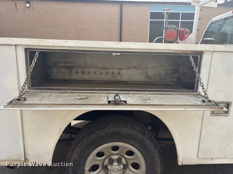 image for item EV2853 2008 Chevrolet Silverado 1500 utility bed pickup truck