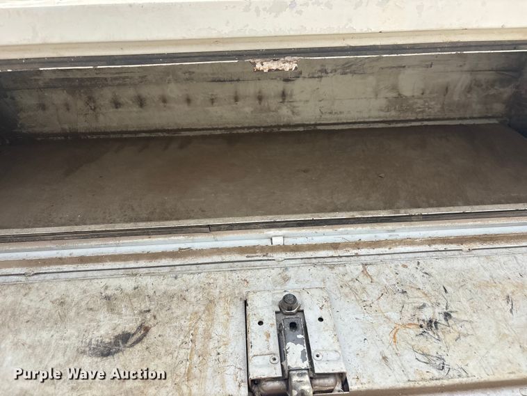 image for item EV2853 2008 Chevrolet Silverado 1500 utility bed pickup truck