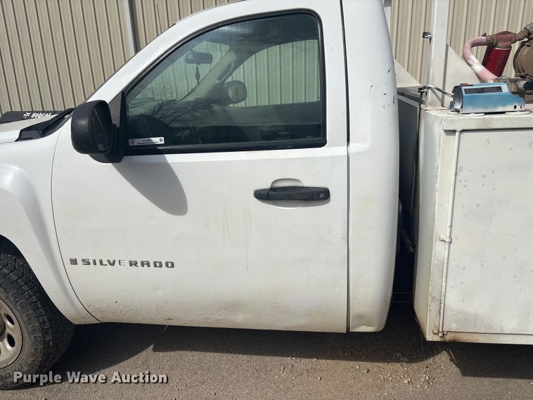 image for item EV2853 2008 Chevrolet Silverado 1500 utility bed pickup truck