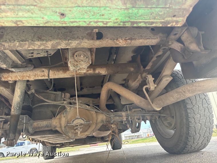 image for item EV2853 2008 Chevrolet Silverado 1500 utility bed pickup truck