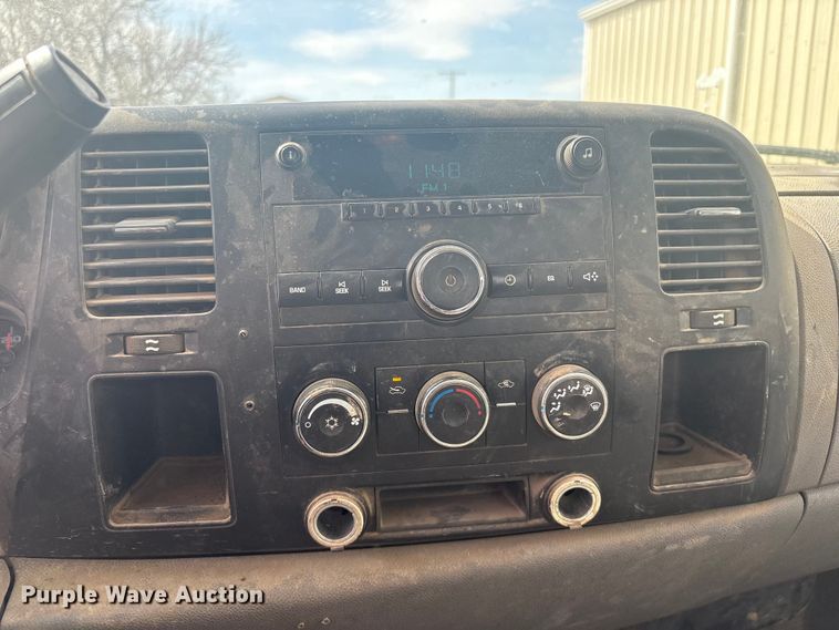 image for item EV2853 2008 Chevrolet Silverado 1500 utility bed pickup truck