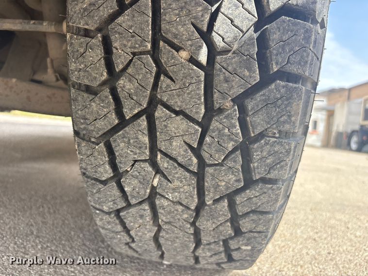 image for item EV2853 2008 Chevrolet Silverado 1500 utility bed pickup truck