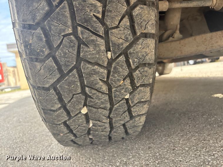 image for item EV2853 2008 Chevrolet Silverado 1500 utility bed pickup truck