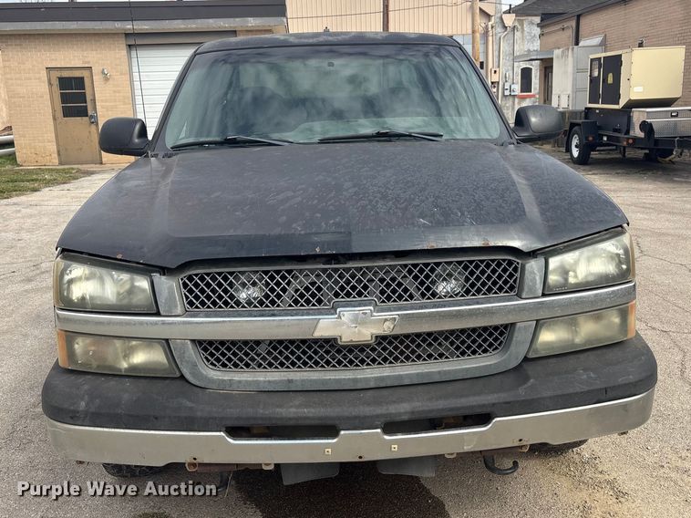 image for item EV2854 2003 Chevrolet Silverado 1500 Ext. Cab pickup truck
