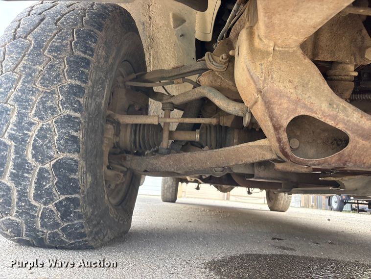 image for item EV2854 2003 Chevrolet Silverado 1500 Ext. Cab pickup truck