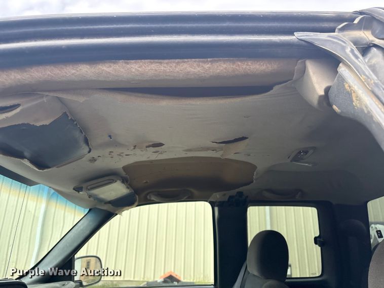 image for item EV2854 2003 Chevrolet Silverado 1500 Ext. Cab pickup truck