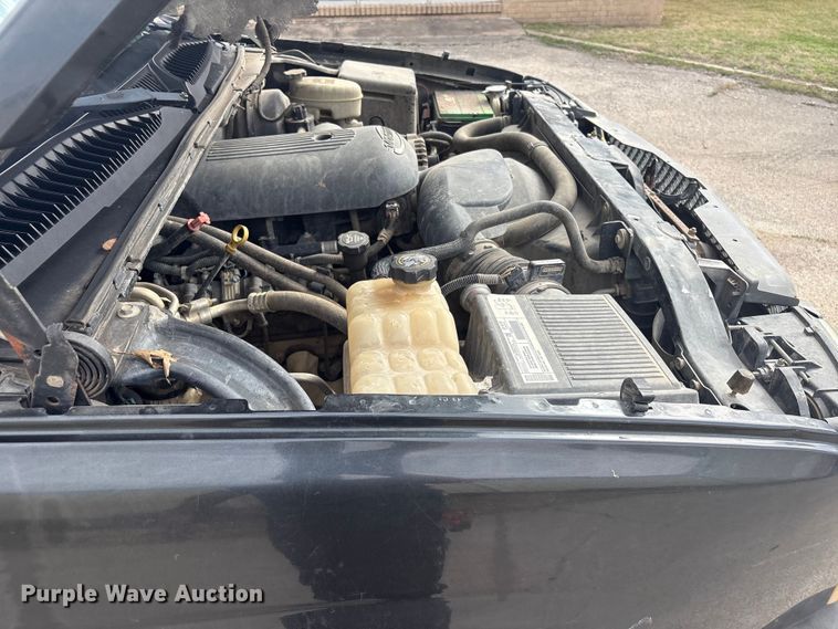 image for item EV2854 2003 Chevrolet Silverado 1500 Ext. Cab pickup truck