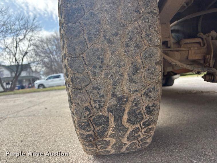 image for item EV2854 2003 Chevrolet Silverado 1500 Ext. Cab pickup truck