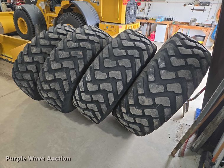 image for item EV5586 (4) Michelin XTLA tires