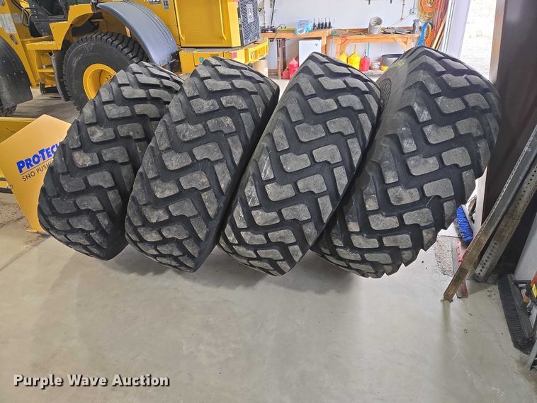 image for item EV5586 (4) Michelin XTLA tires