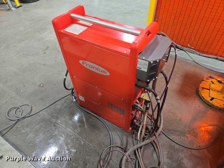 image for item EV5589 2012 IGM RSX 501 robotic welder