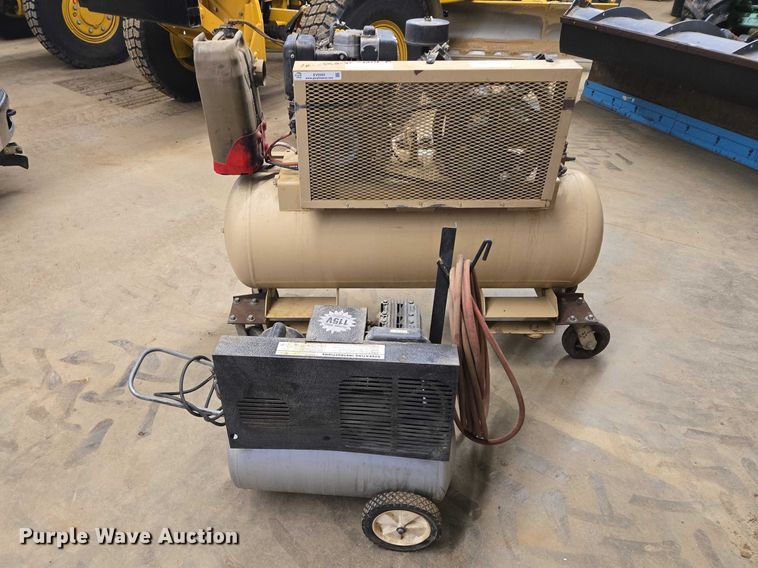 image for item EV5593 Ingersoll Rand air compressor