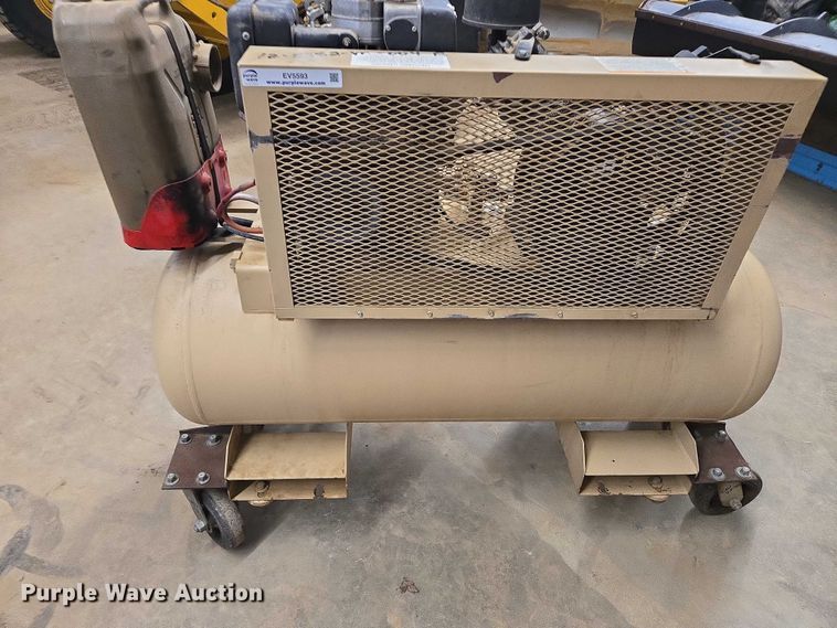 image for item EV5593 Ingersoll Rand air compressor