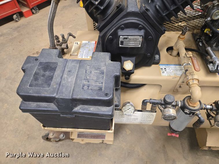 image for item EV5593 Ingersoll Rand air compressor