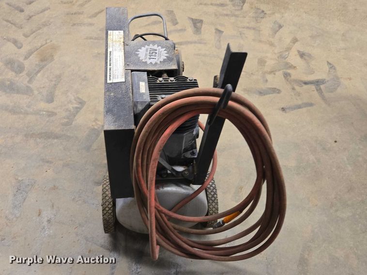 image for item EV5593 Ingersoll Rand air compressor