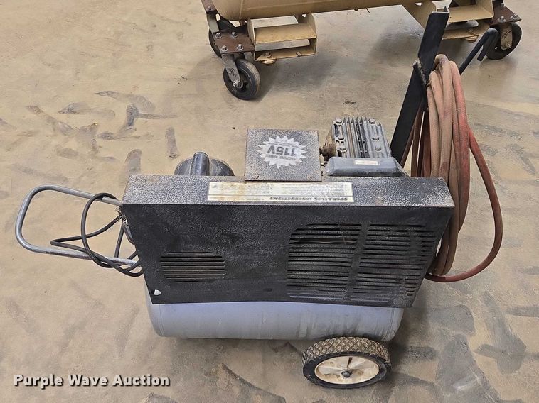 image for item EV5593 Ingersoll Rand air compressor