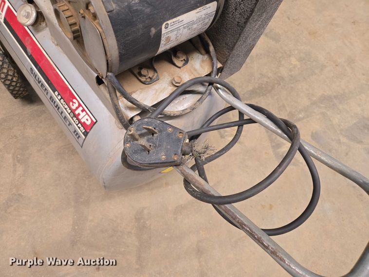 image for item EV5593 Ingersoll Rand air compressor