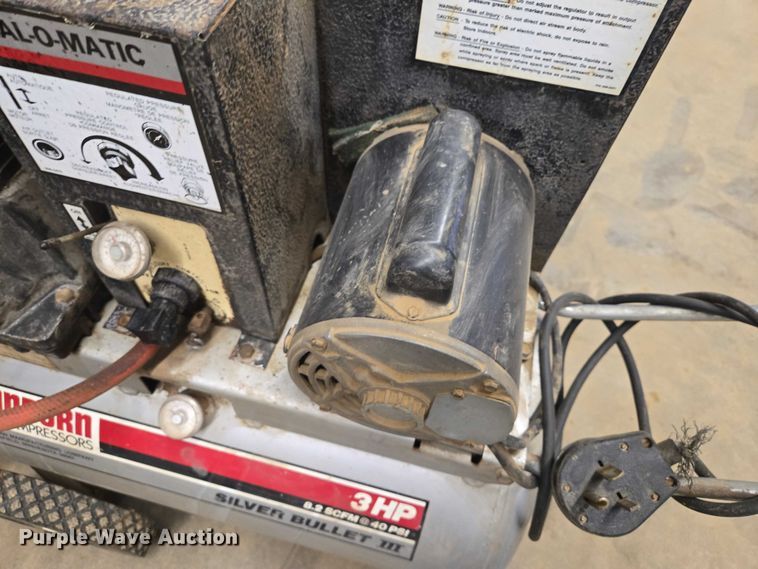 image for item EV5593 Ingersoll Rand air compressor