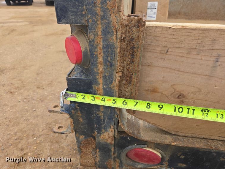 image for item EV5594 1999 Chevrolet 3500 flatbed pickup truck