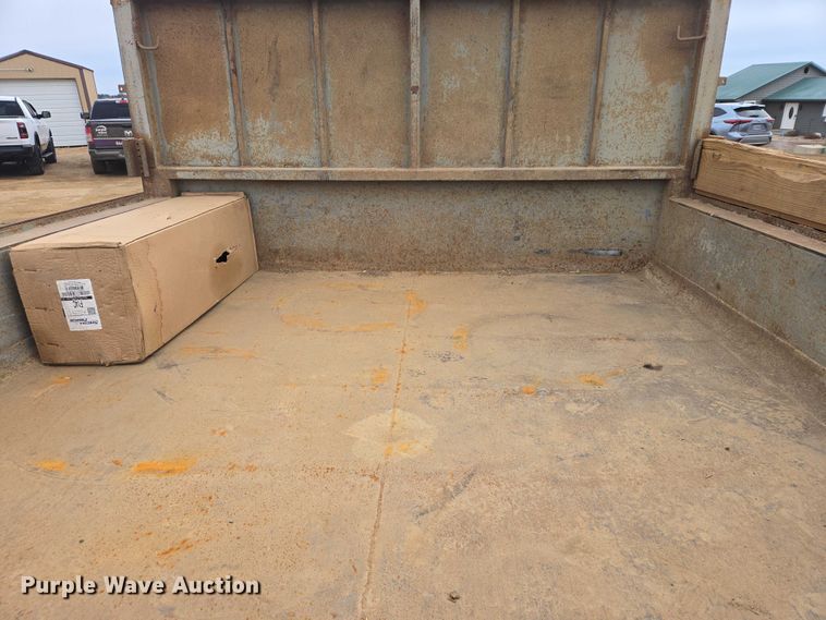 image for item EV5594 1999 Chevrolet 3500 flatbed pickup truck