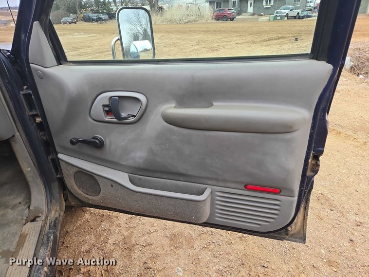 image for item EV5594 1999 Chevrolet 3500 flatbed pickup truck