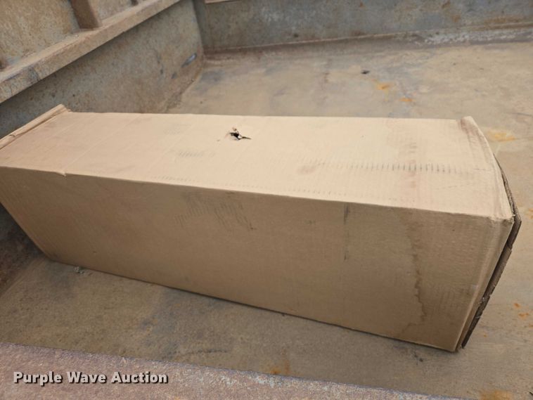 image for item EV5594 1999 Chevrolet 3500 flatbed pickup truck