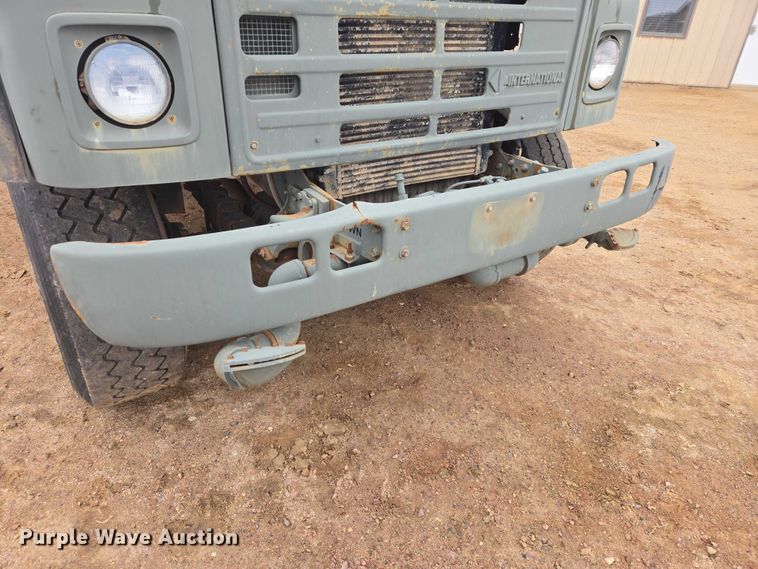 image for item EV5595 1988 International S1900 tank truck