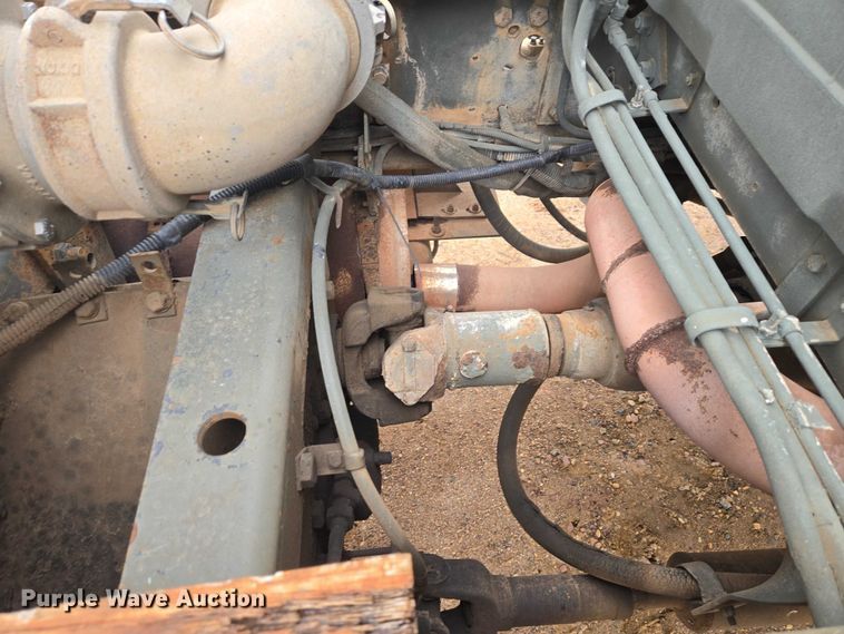 image for item EV5595 1988 International S1900 tank truck