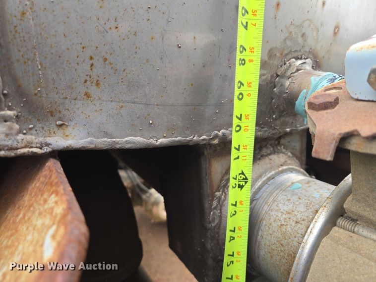 image for item EV5595 1988 International S1900 tank truck