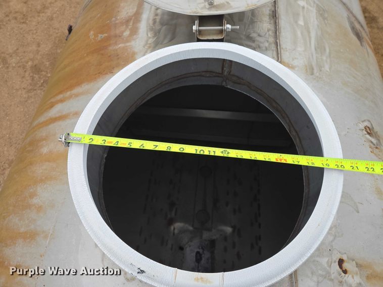 image for item EV5595 1988 International S1900 tank truck