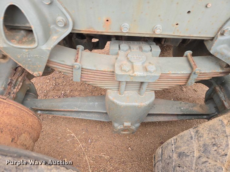 image for item EV5595 1988 International S1900 tank truck