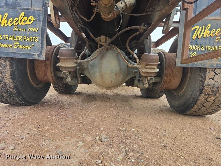 image for item EV5595 1988 International S1900 tank truck