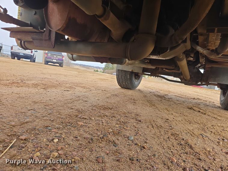 image for item EV5595 1988 International S1900 tank truck