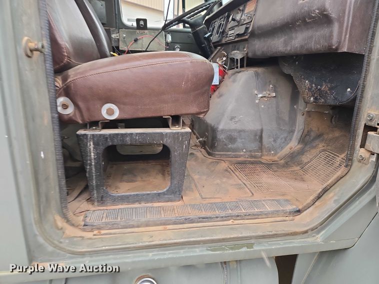 image for item EV5595 1988 International S1900 tank truck